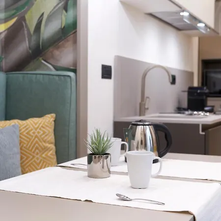 The One Luxury Apartment