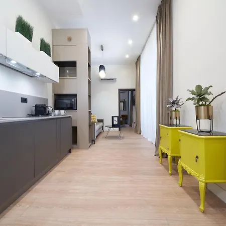 The One Luxury * Nápoles