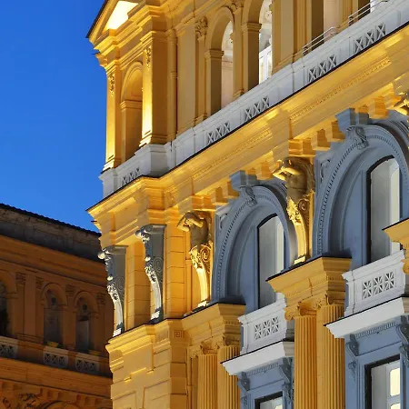 The One Luxury * Nápoles